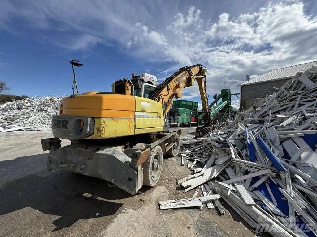 Liebherr A316 Li Специални екскаватори