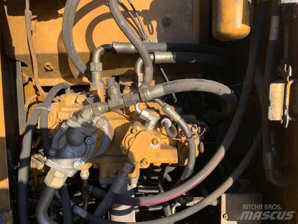 CAT 312 C L Верижен екскаватор