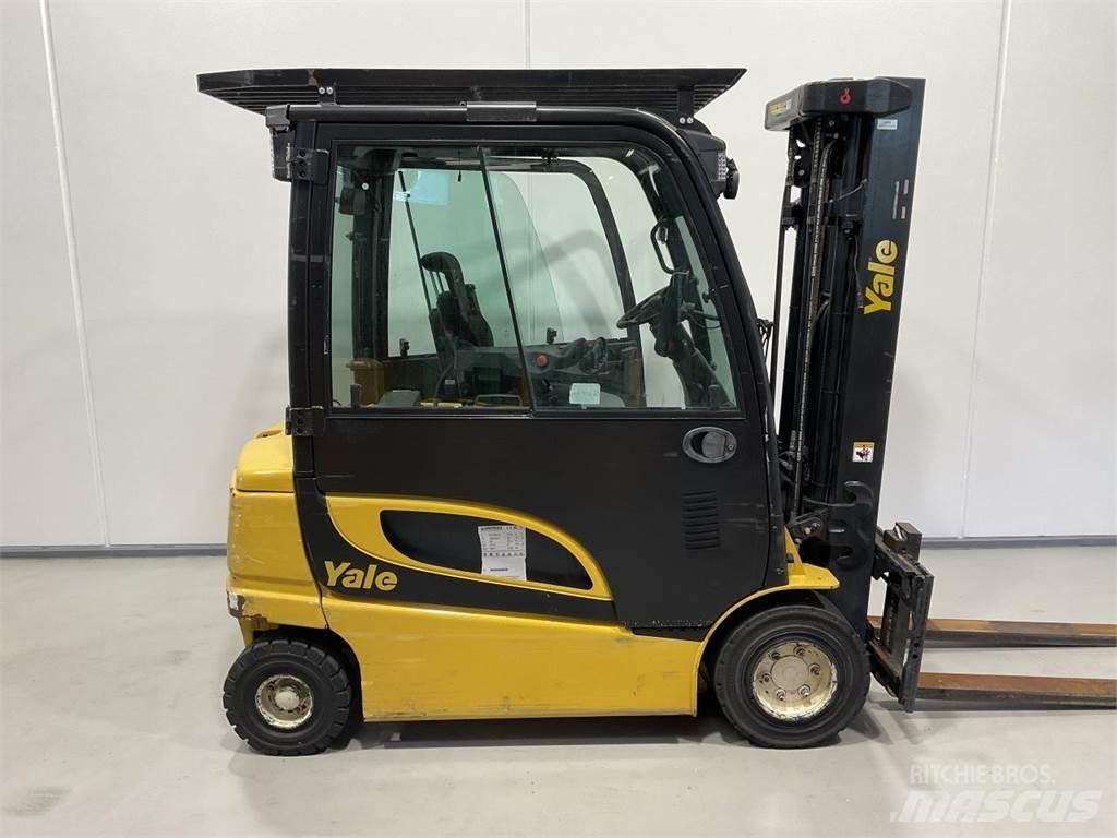 Yale ERP30VL Електрически вилични кари-повдигачи