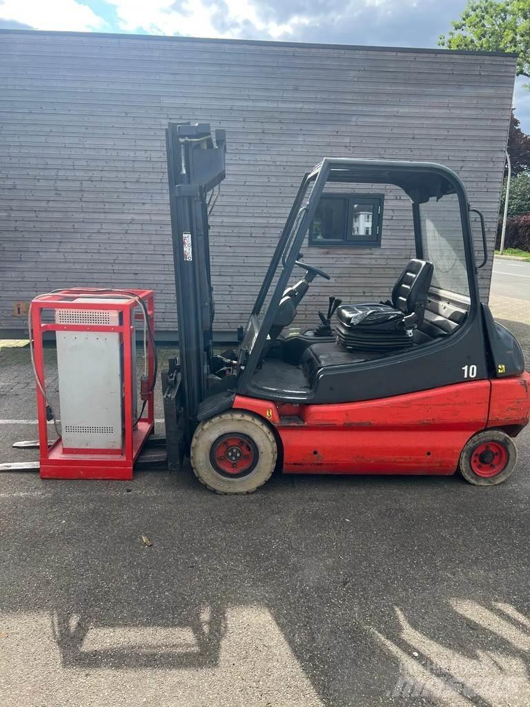 Linde E30-01 Електрически вилични кари-повдигачи