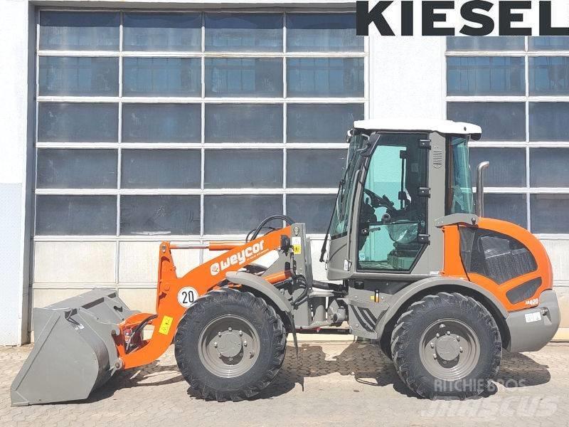 Atlas AR 420 Колесни товарачи