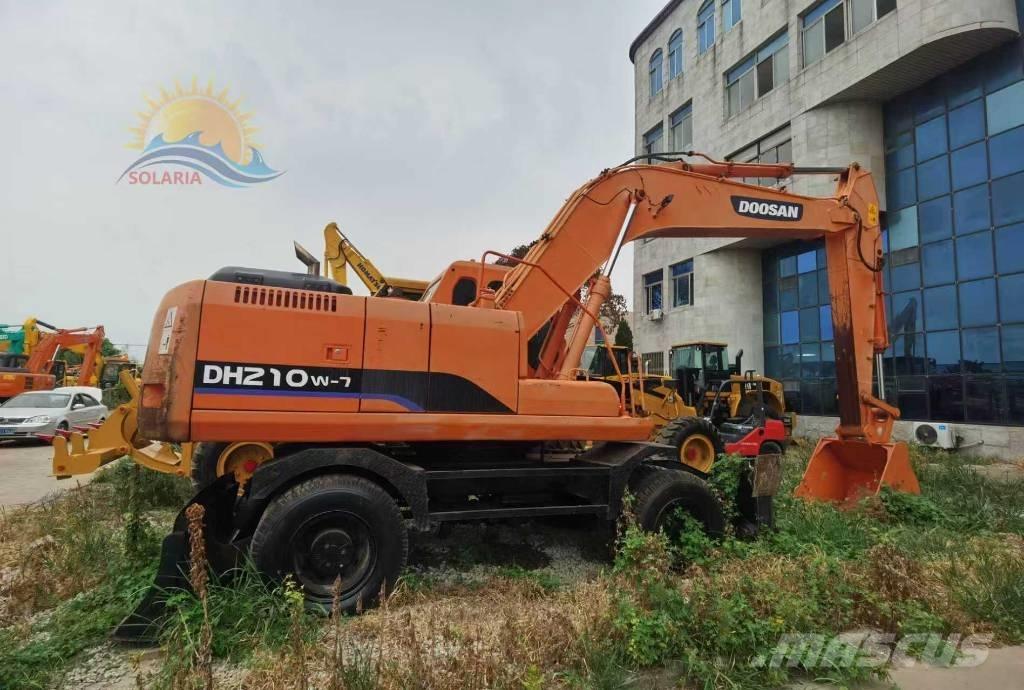 Doosan DH 210 W-7 Колесни екскаватори