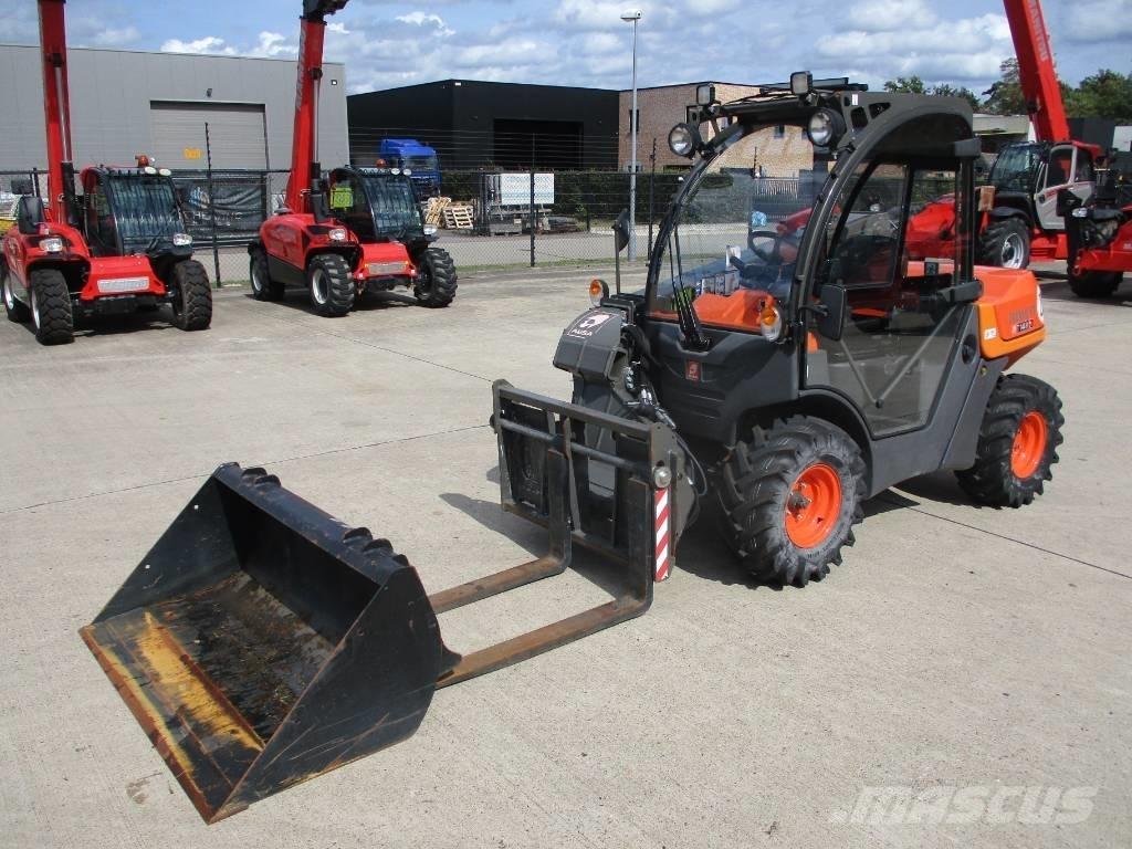 Ausa T144 H X4 (071) Телескопични товарачи