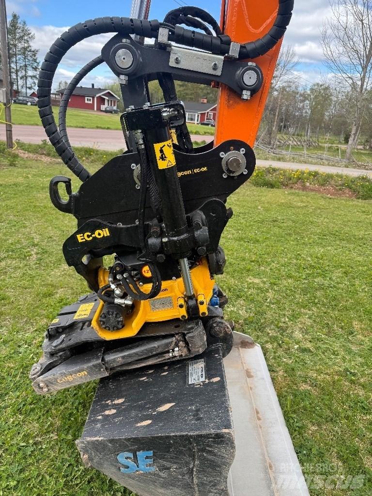 Develon DX 85 R-7 Средни екскаватори 7т - 12т