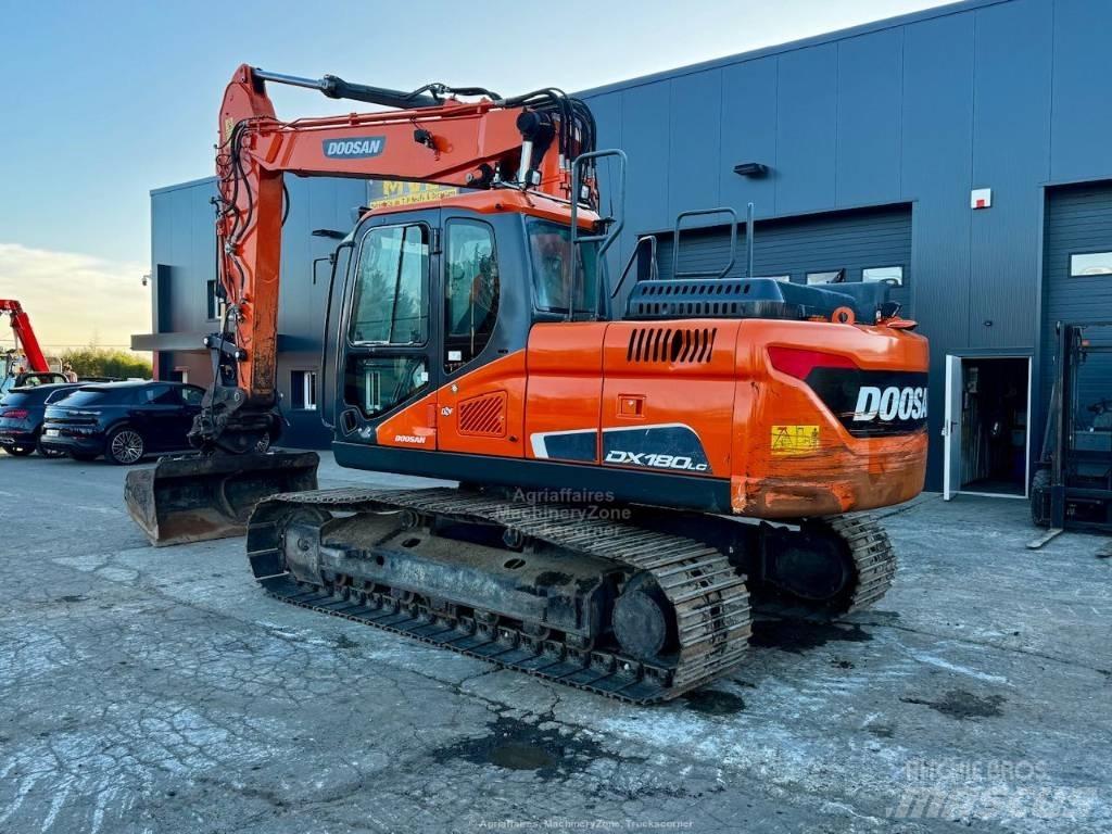 Doosan DX 180 LC Верижен екскаватор