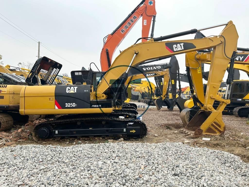 CAT 325 D2 Верижен екскаватор