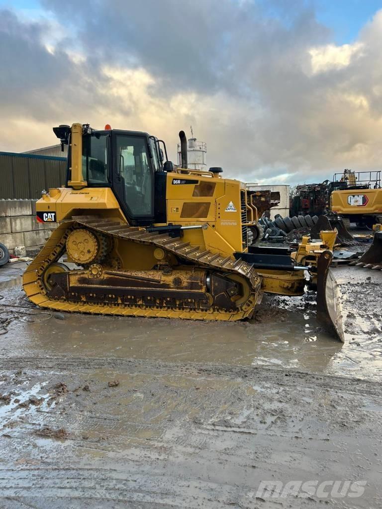 CAT D 6 N LGP Верижни булдозери
