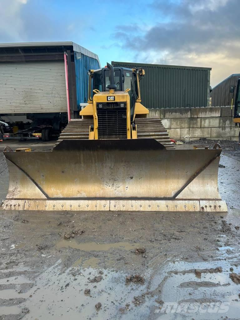 CAT D 6 N LGP Верижни булдозери
