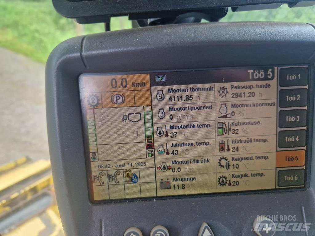 New Holland CX 8070 Комбайни