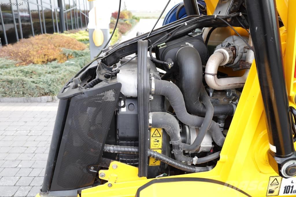 JCB 3CX Compact Товарач със заден ексватор