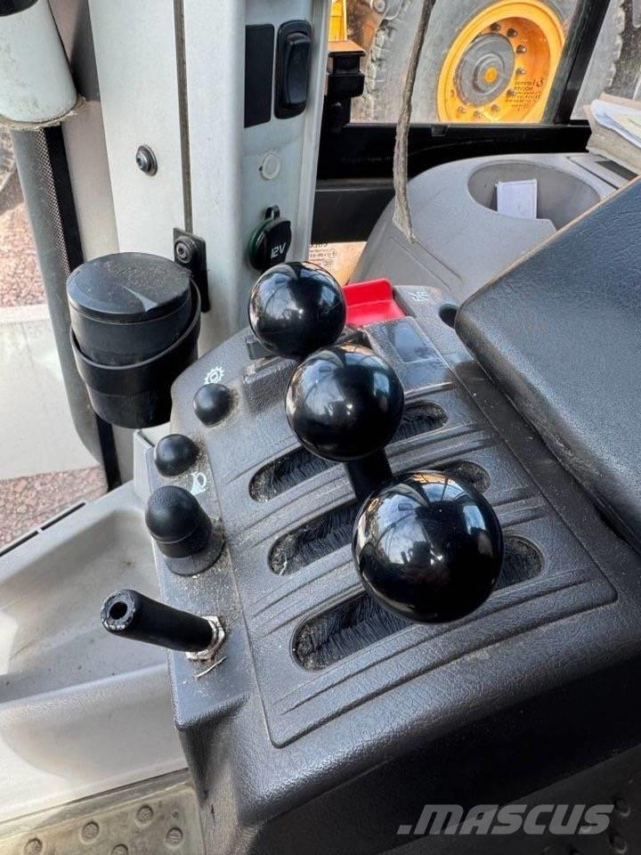 Volvo L 60 F Колесни товарачи