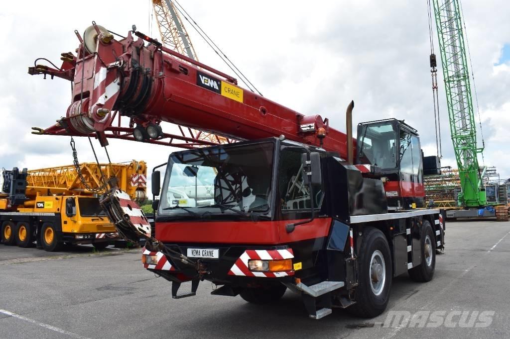 Liebherr LTM 1030-2 Всъдеходни кранове