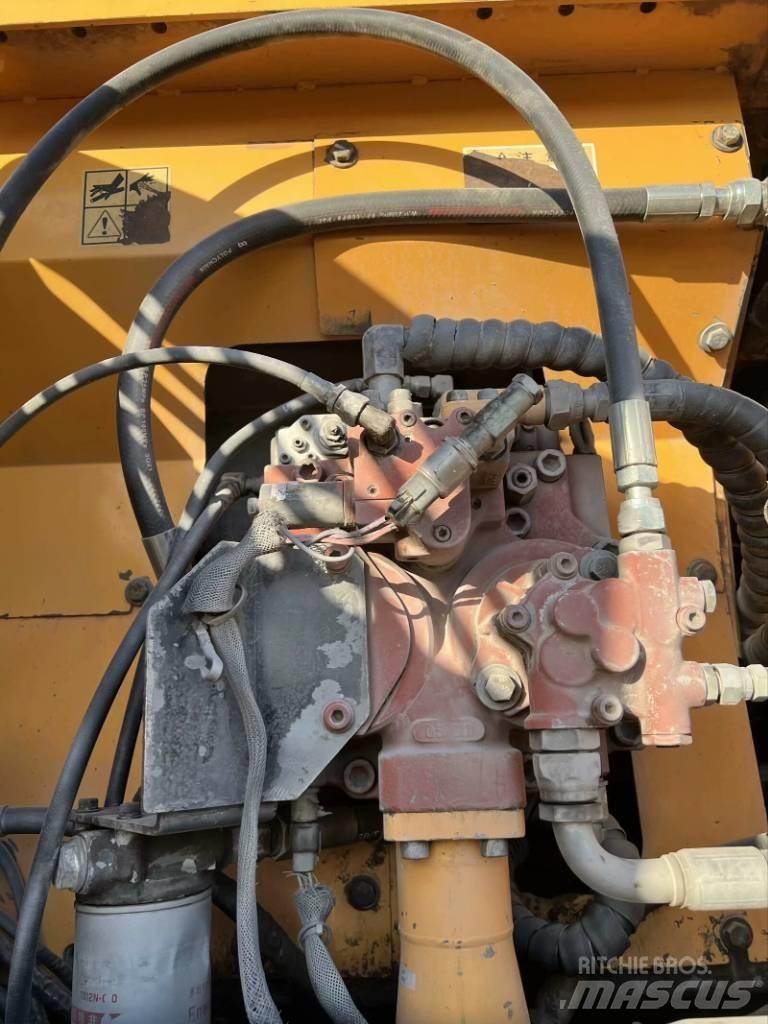 Hyundai R210W-9 Колесни екскаватори