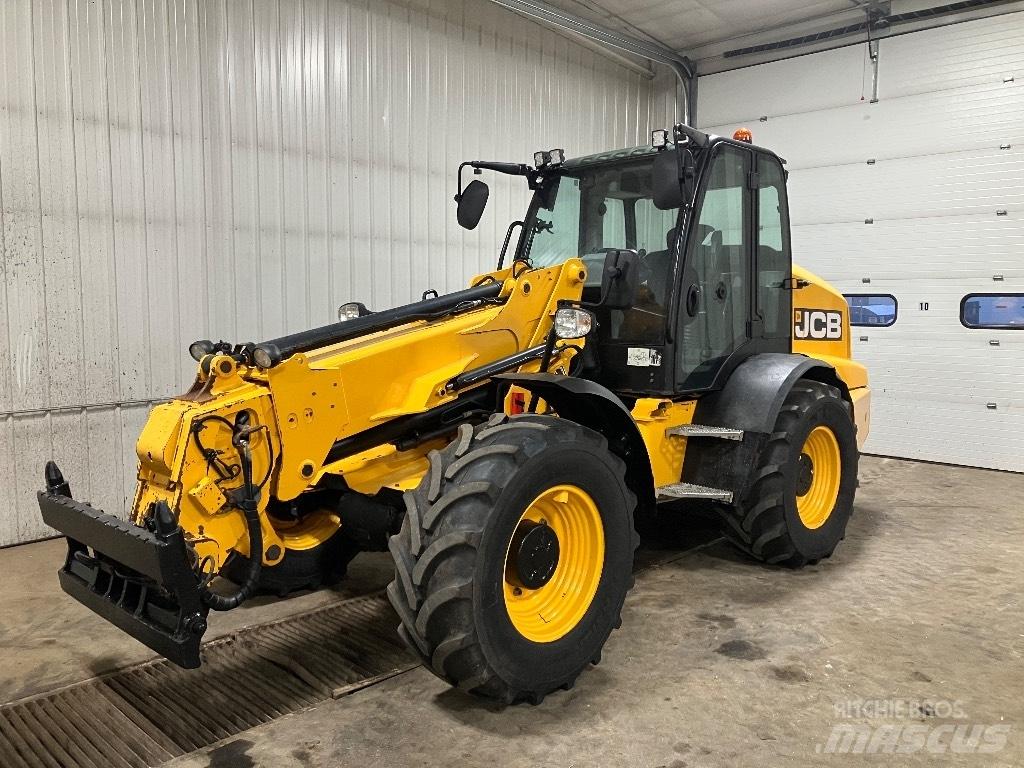 JCB TM 320 Колесни товарачи