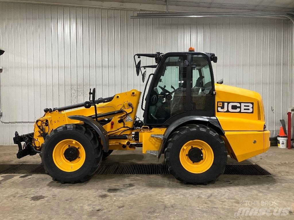 JCB TM 320 Колесни товарачи