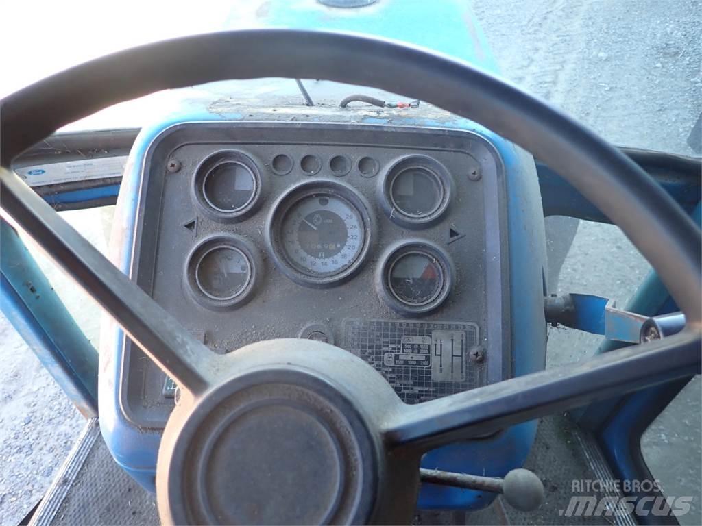 Ford 7710 Трактори