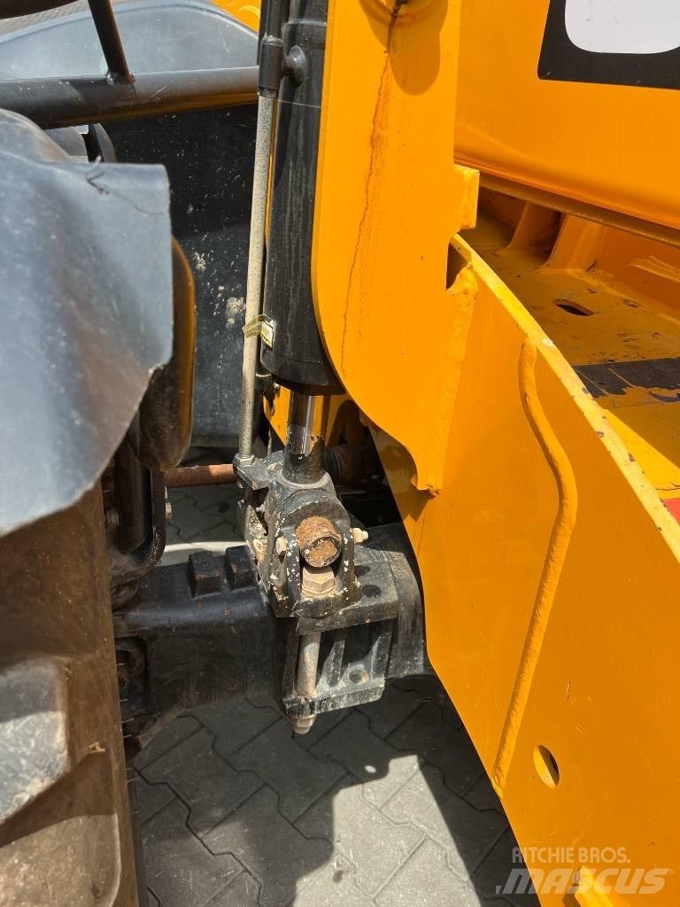 JCB 540-140 Телескопични товарачи