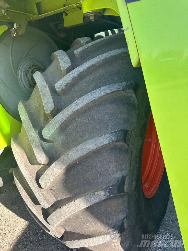 CLAAS Lexion 560 Комбайни