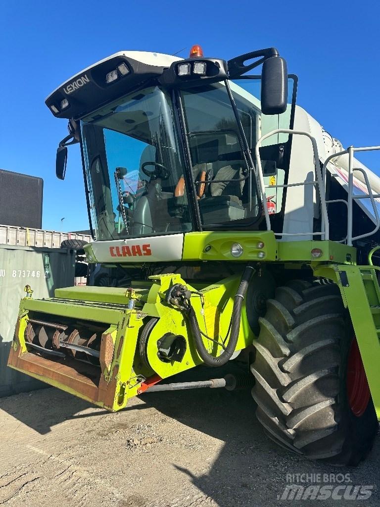 CLAAS Lexion 560 Комбайни