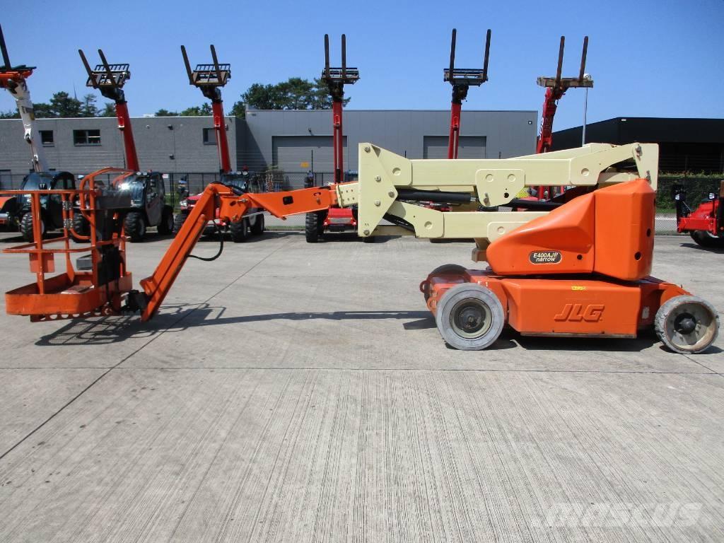 JLG E400 AJPN (146) Компактни самоходни стрелови подемници
