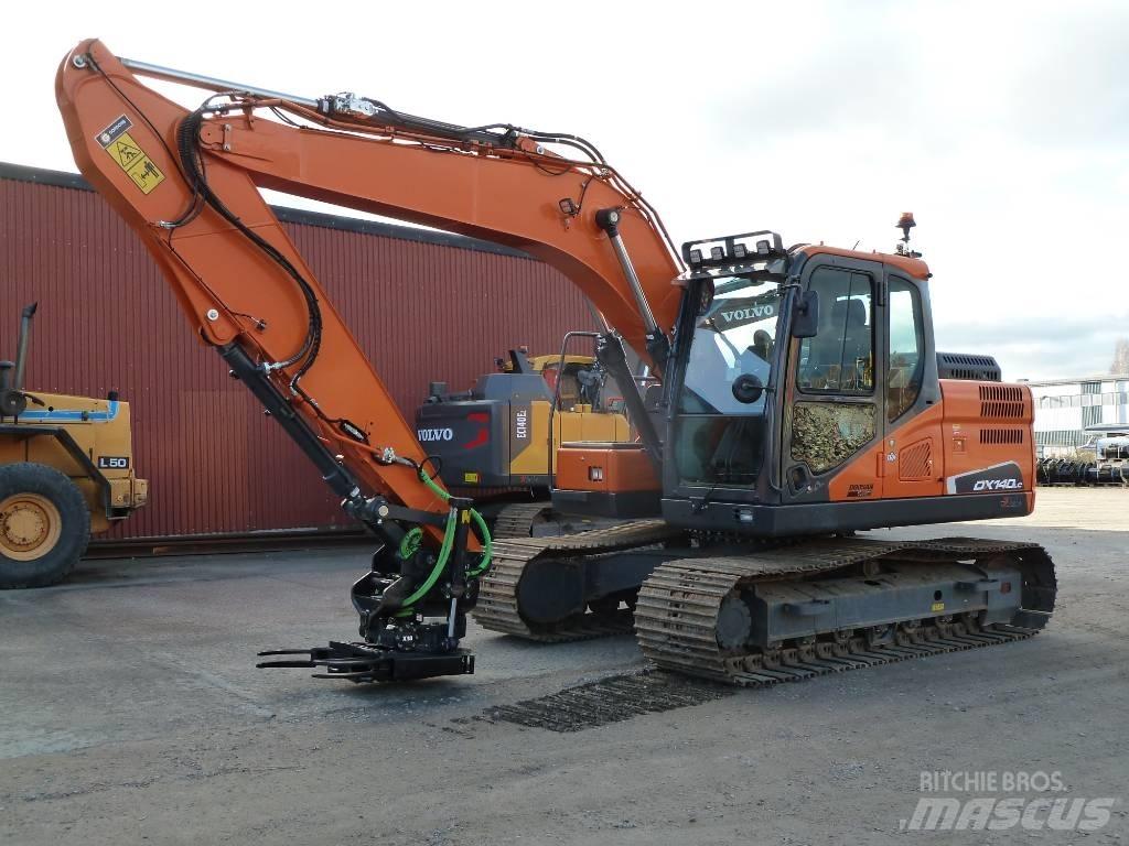 Doosan DX140LC-5 Верижен екскаватор