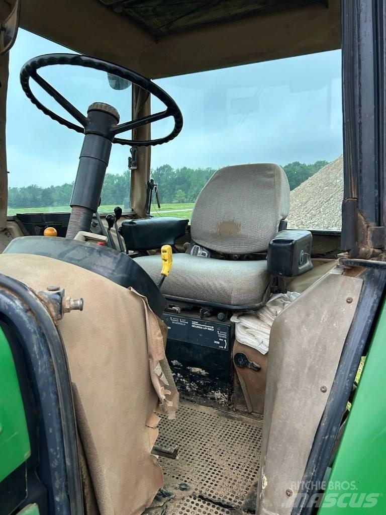 John Deere 4960 Трактори