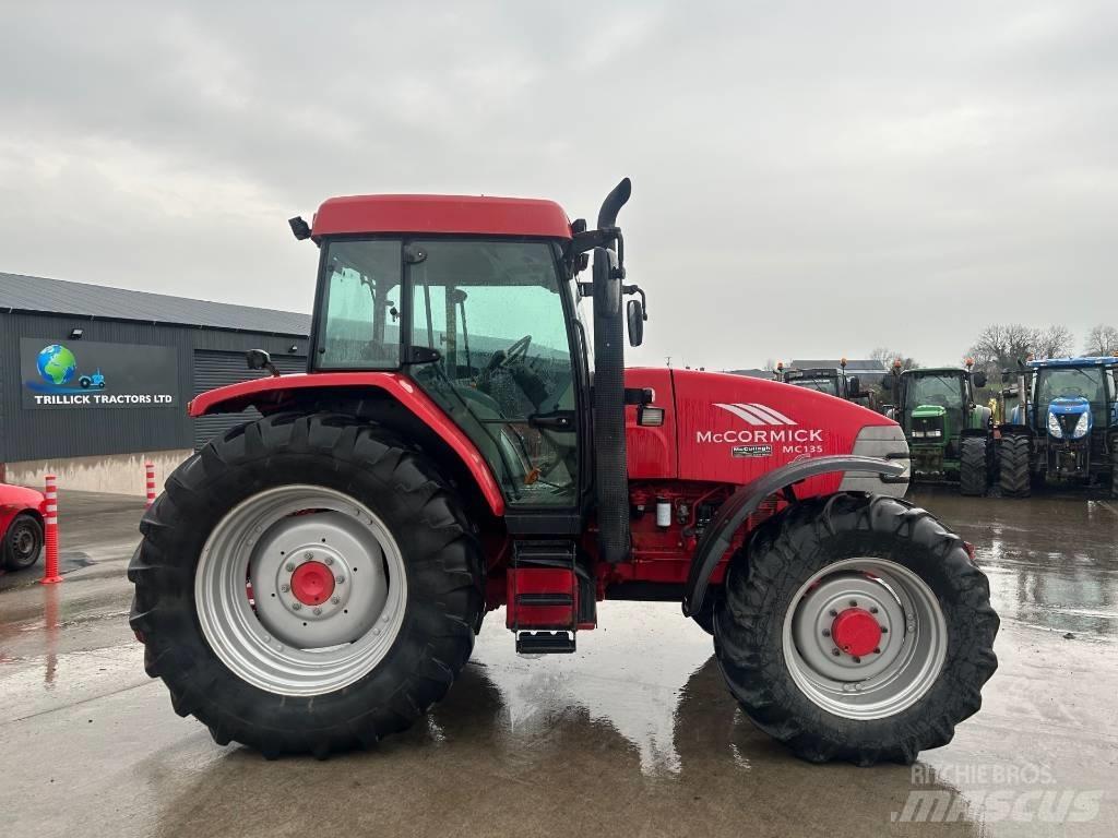 McCormick MC 135 Трактори