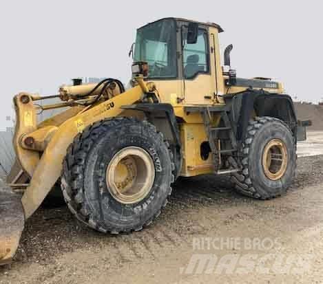 Komatsu WA 380-3 Колесни товарачи