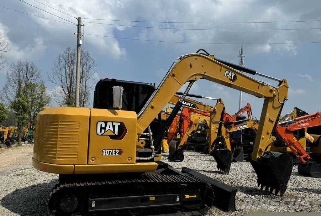 CAT 307 E2 Средни екскаватори 7т - 12т