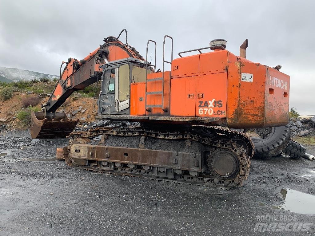 Hitachi 670 LCH-3 Верижен екскаватор