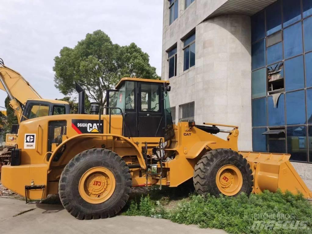 CAT 966h Колесни товарачи