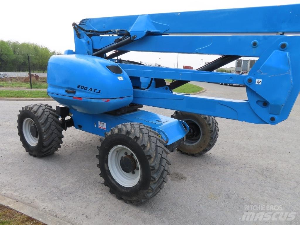 Manitou 200 ATJ Съчленени стрелови подемници