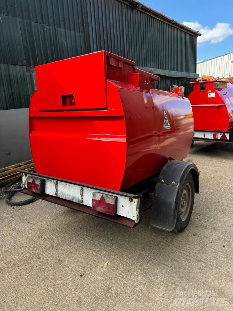 Western 1000l Резервоари за гориво и добавки
