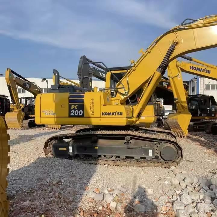Komatsu PC200-8 Верижен екскаватор