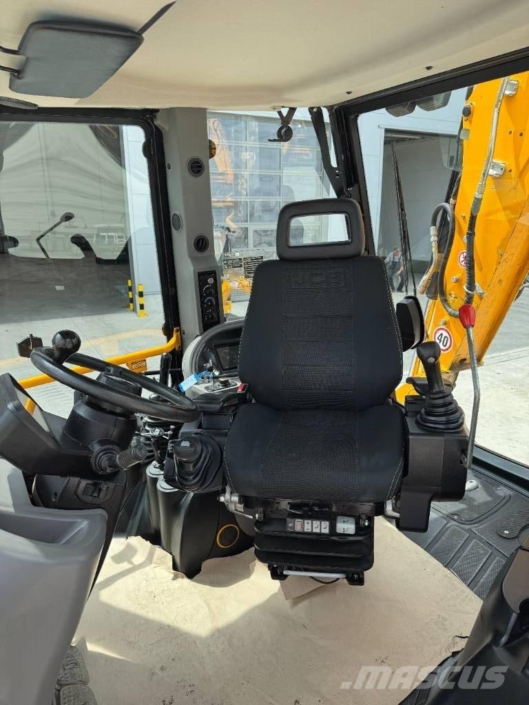 JCB 4 CX Pro Товарач със заден ексватор