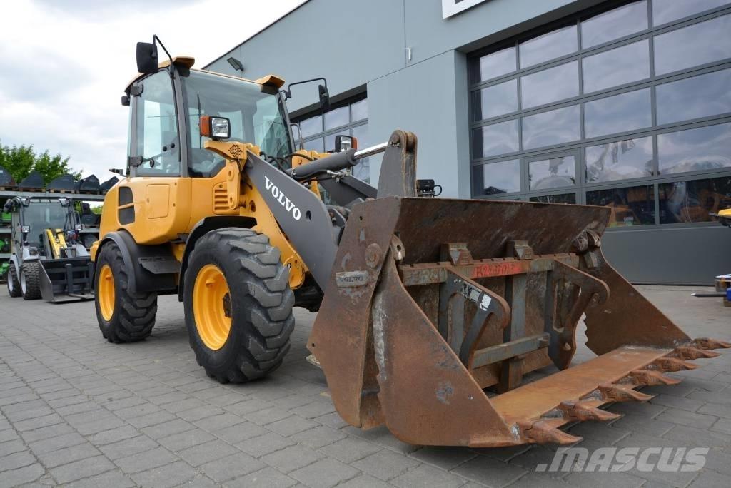 Volvo L 25 F Z Колесни товарачи