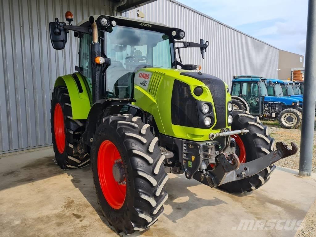 CLAAS Arion 440 CIS Трактори
