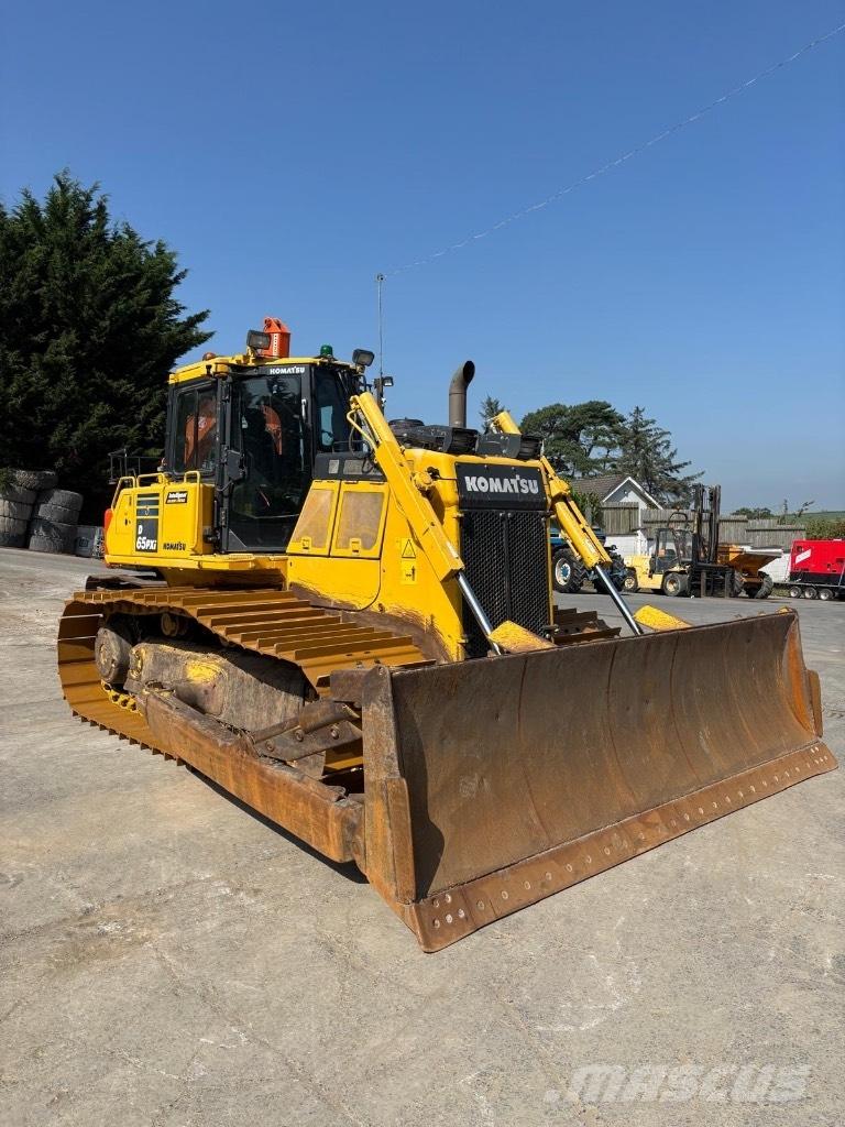 Komatsu D 65 PXi-18 Верижни булдозери
