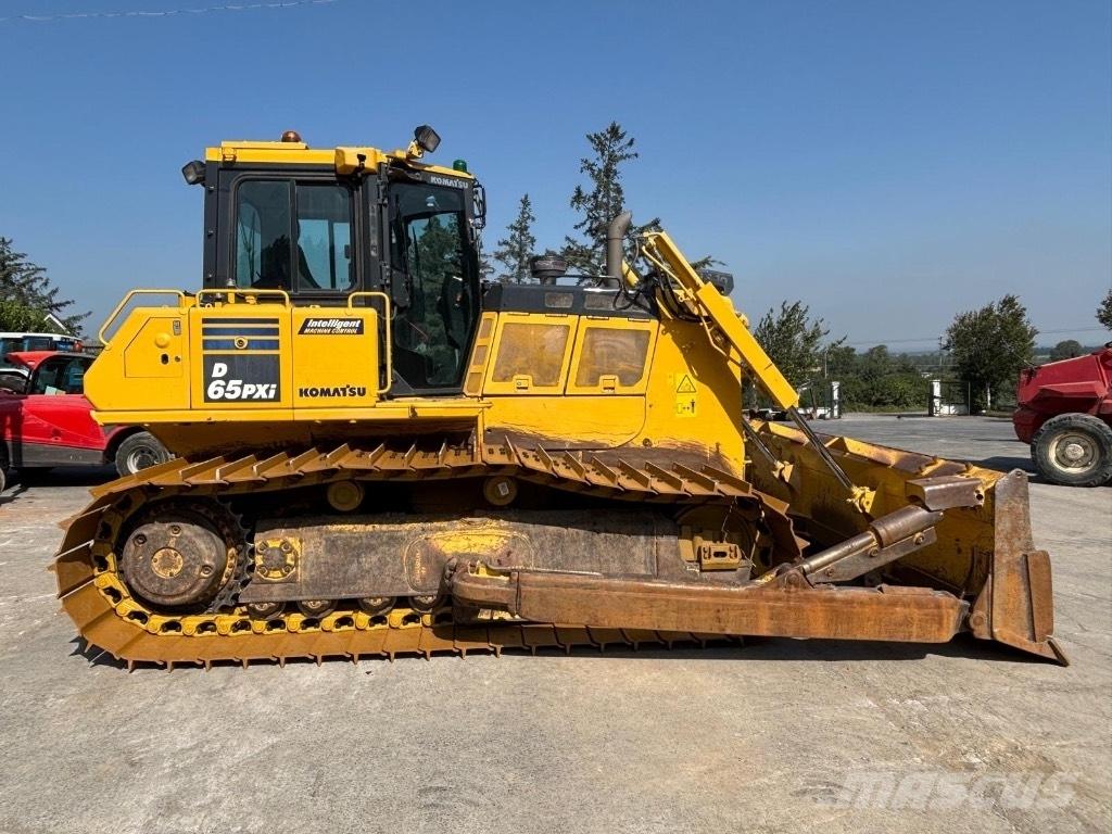 Komatsu D 65 PXi-18 Верижни булдозери
