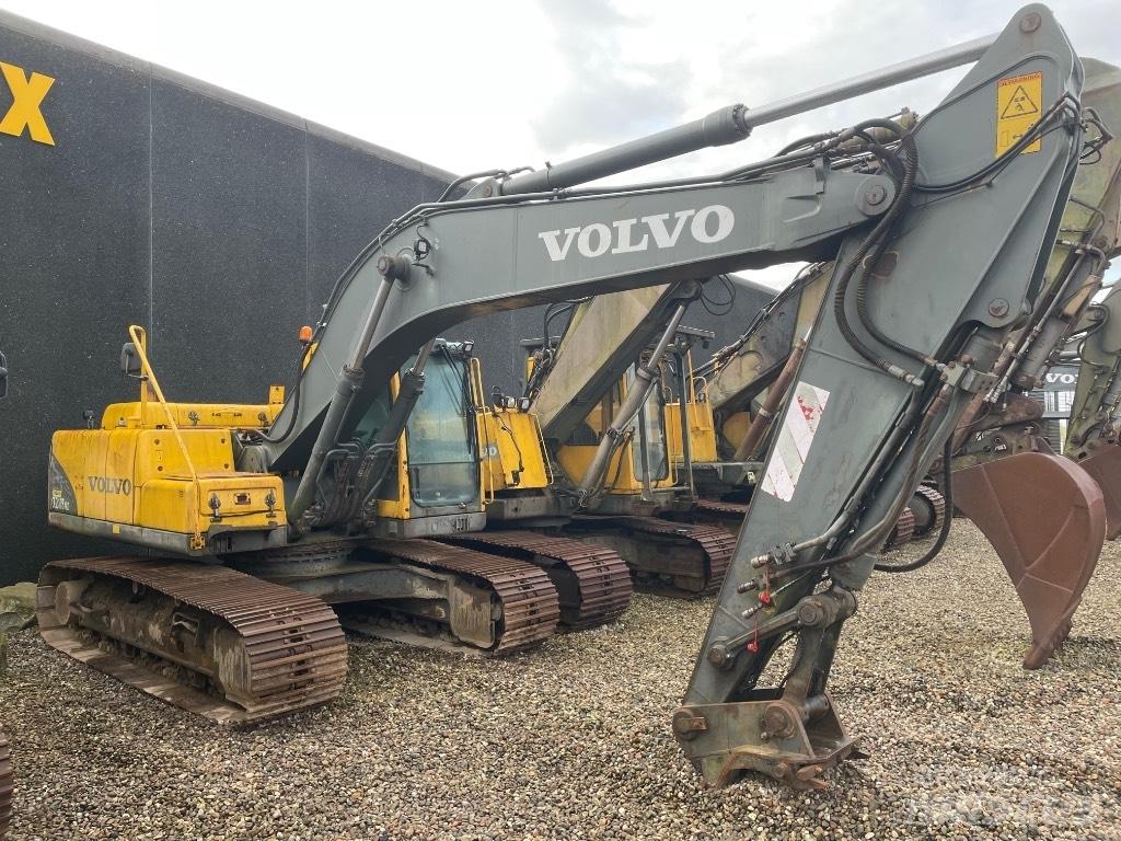 Volvo EC210B Верижен екскаватор