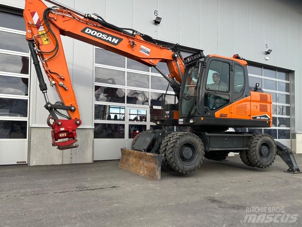 Develon DX165WR-7 Колесни екскаватори