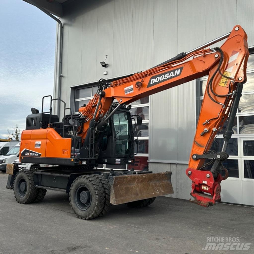 Develon DX165WR-7 Колесни екскаватори