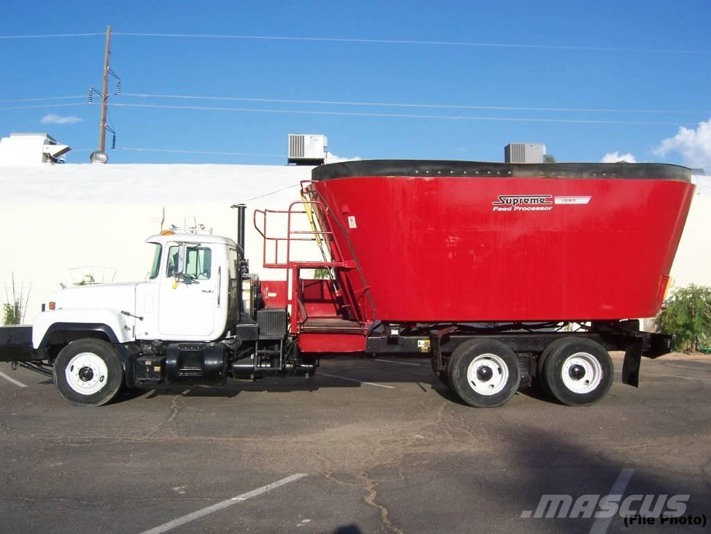 Mack RD 688 S Други машини за животновъдство и аксесоари