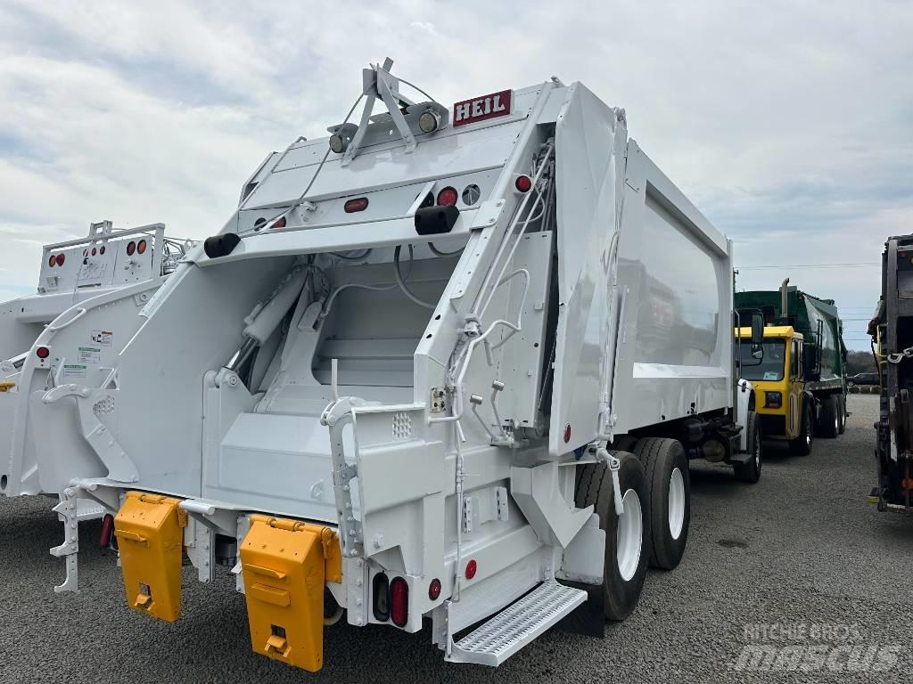Freightliner M2 Камиони за отпадъци