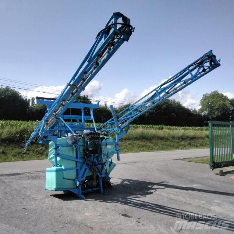 Berthoud FOR10RS21 Навесни пръскачки
