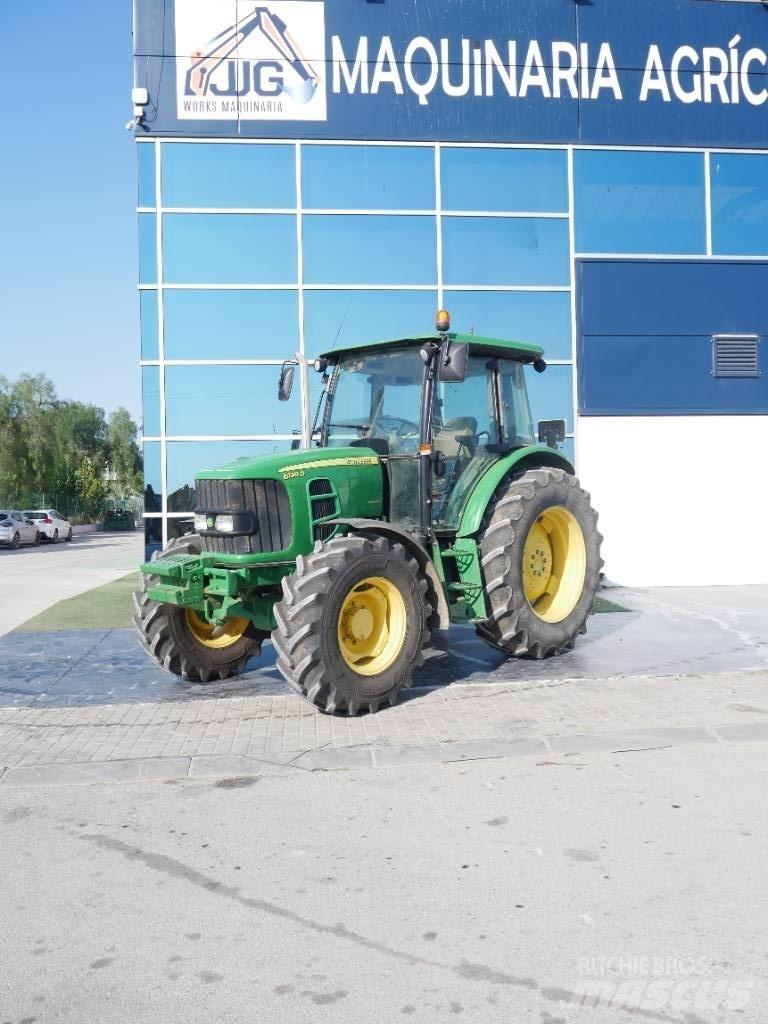 John Deere 6130 D Трактори