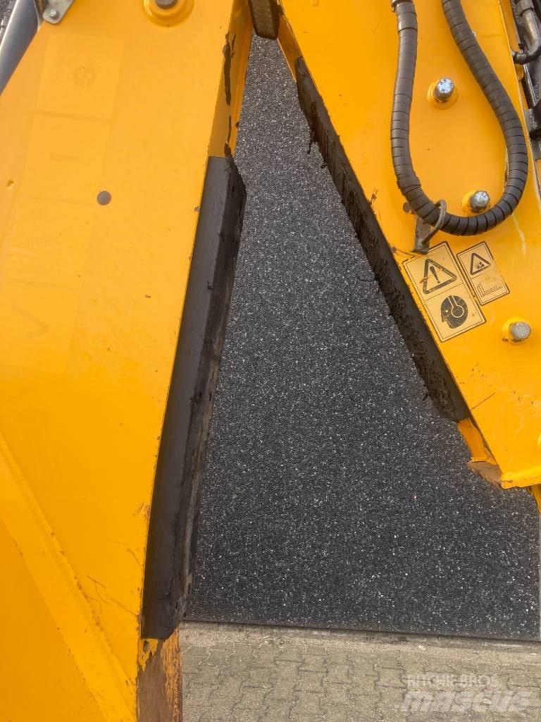 JCB 4 CX Товарач със заден ексватор