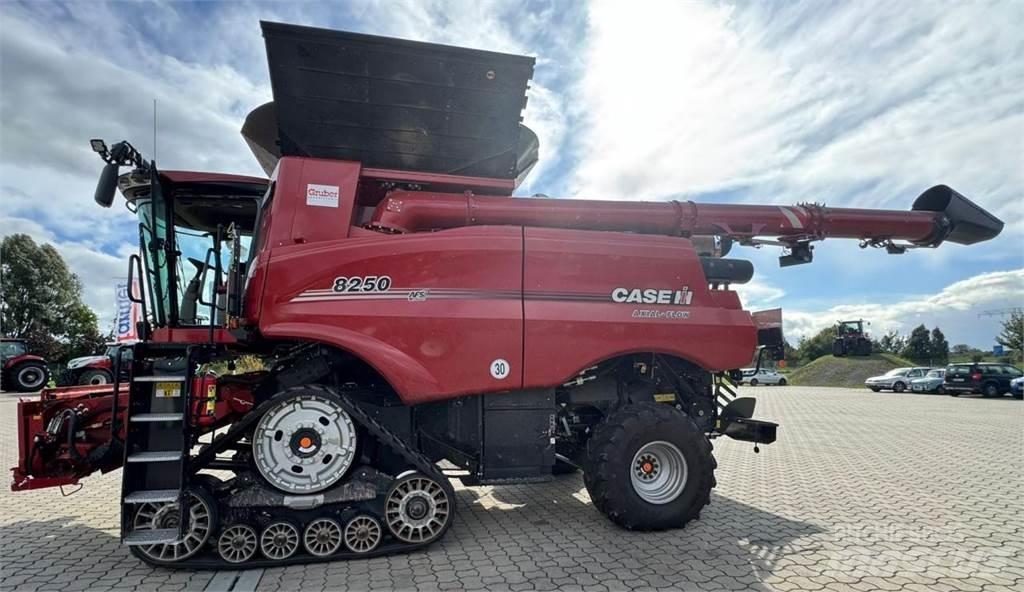 Case IH AF 8250 Комбайни