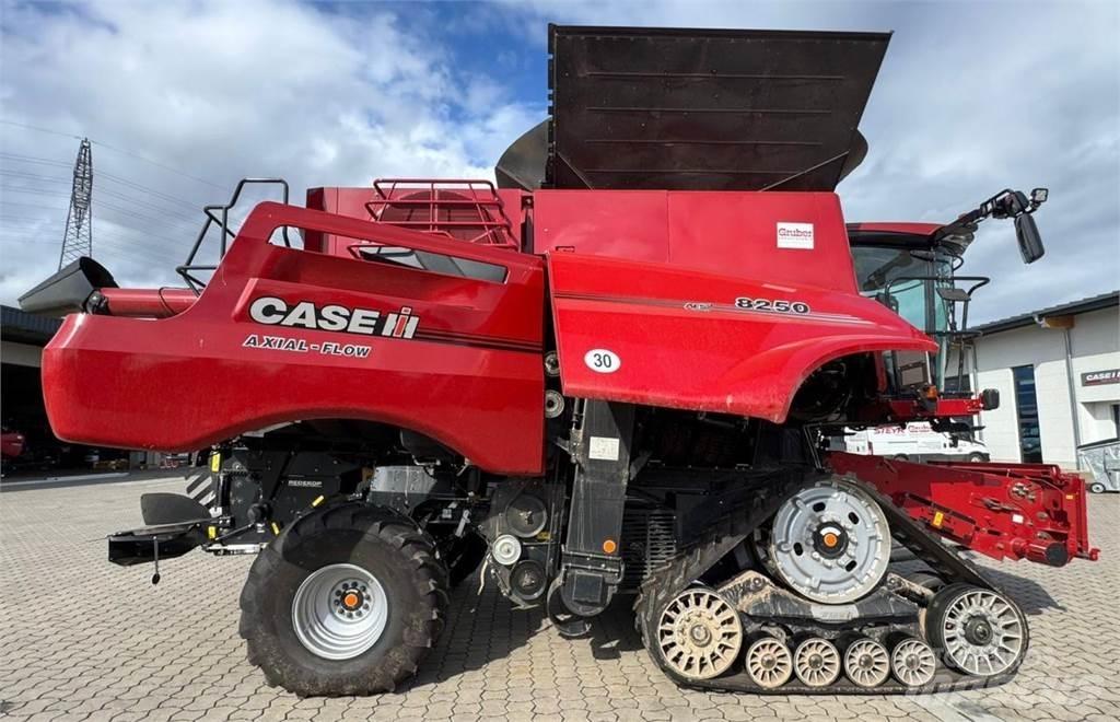 Case IH AF 8250 Комбайни