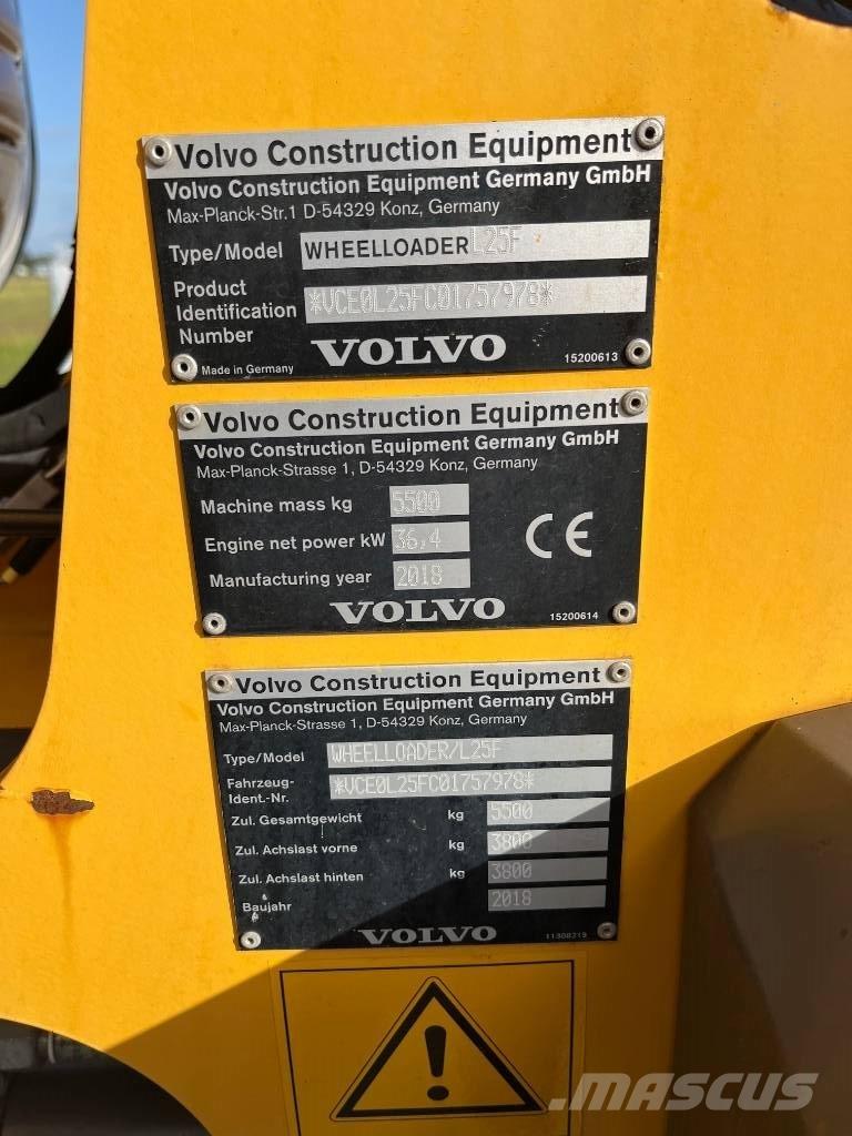 Volvo L 25 F Колесни товарачи